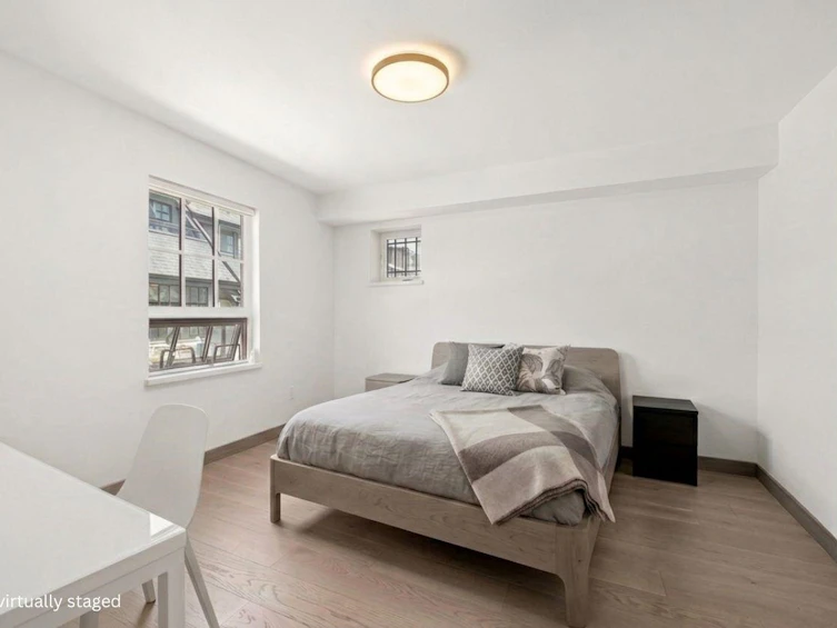 1038 Park Drive, Vancouver, BC, V6P 0H9 - 16