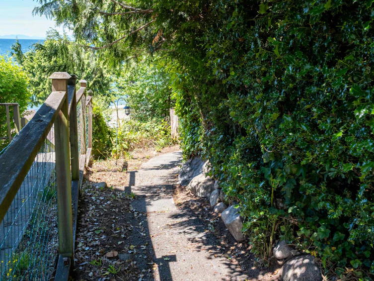 4861 Sunshine Coast Highway, Sechelt, BC, V7Z 0B6 - 17