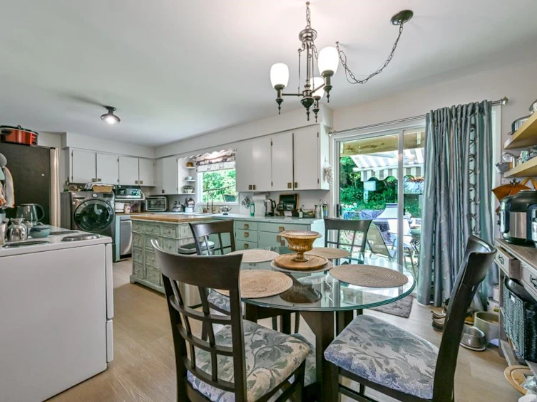 25050 Morrisette Place, Maple Ridge, BC, V2W 1G8 - 14
