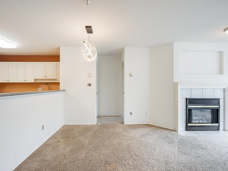 314-33708 King Road, Abbotsford, BC, V2S 8C6 - 3