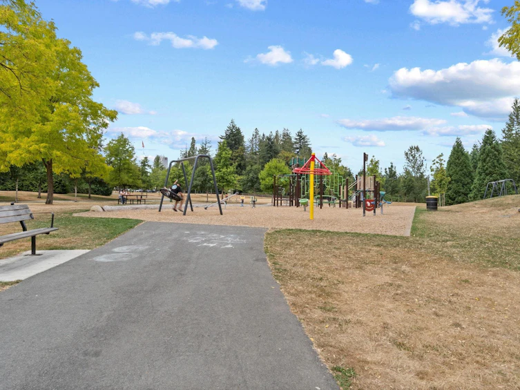 404-10186 155 Street, Surrey, BC, V3R 0R6 - 25