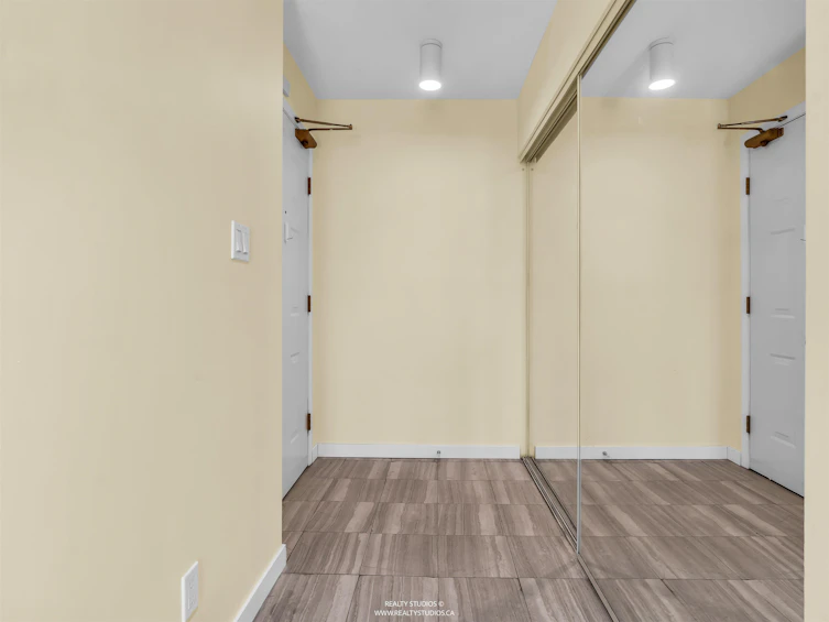 204-876 W 16th Avenue, Vancouver, BC, V5Z 1T1 - 10