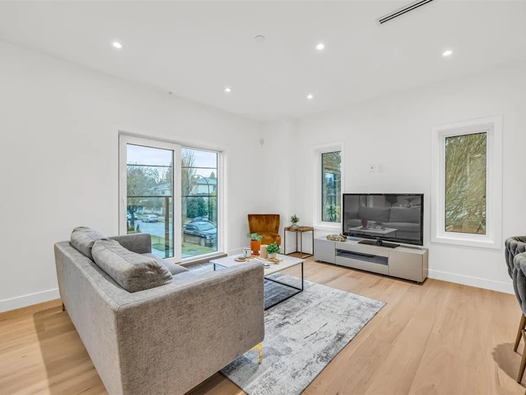 1016 W 52nd Avenue, Vancouver, BC, V6P 1H5 - 10