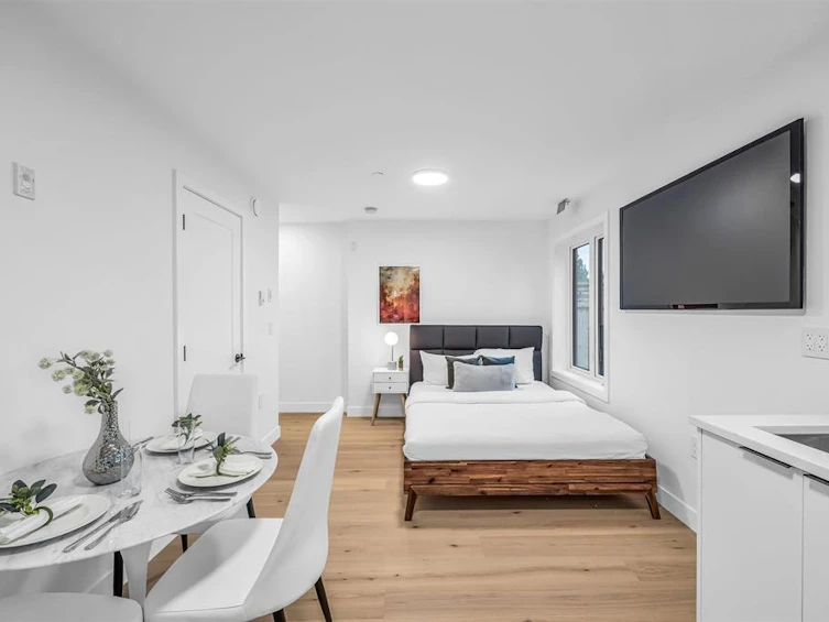 1016 W 52nd Avenue, Vancouver, BC, V6P 1H5 - 21