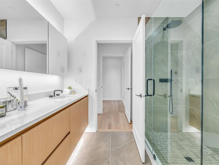 1016 W 52nd Avenue, Vancouver, BC, V6P 1H5 - 14