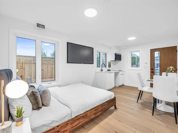 1016 W 52nd Avenue, Vancouver, BC, V6P 1H5 - 20