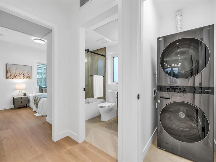 1016 W 52nd Avenue, Vancouver, BC, V6P 1H5 - 17