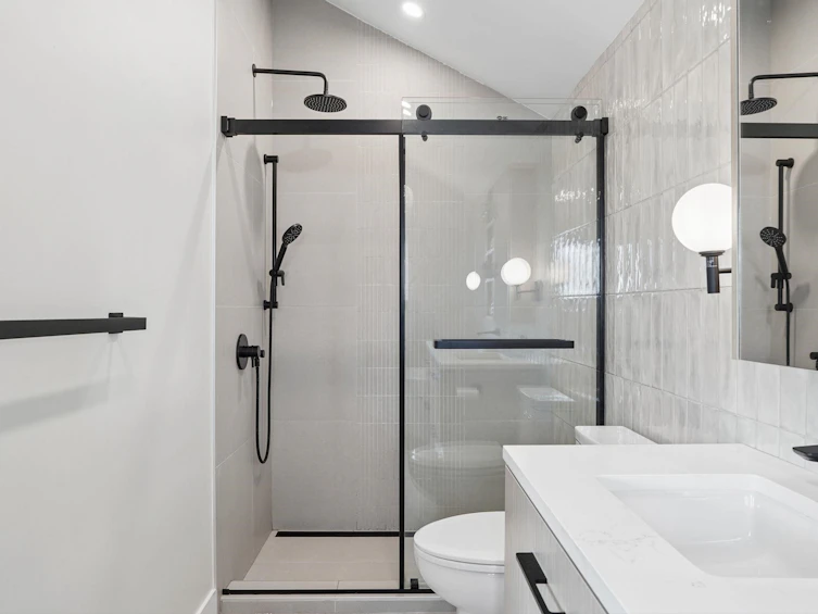 1889 E 34th Avenue, Vancouver, BC, V5P 1A5 - 26