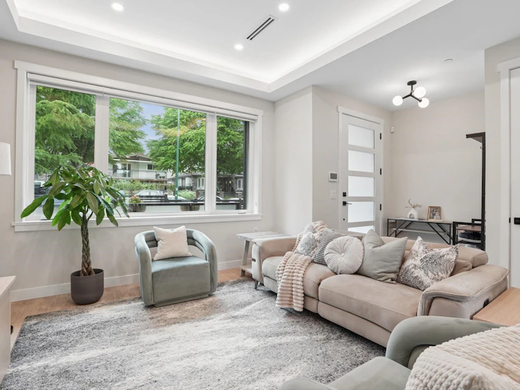 1889 E 34th Avenue, Vancouver, BC, V5P 1A5