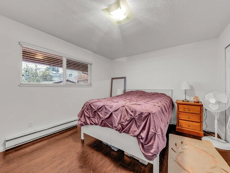 151 N Holdom Avenue, Burnaby, BC, V5B 1K2 - 17