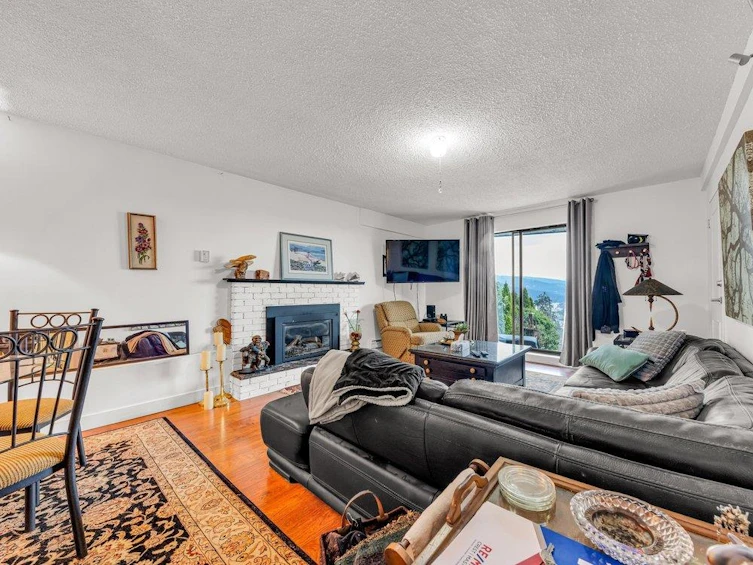 151 N Holdom Avenue, Burnaby, BC, V5B 1K2 - 27