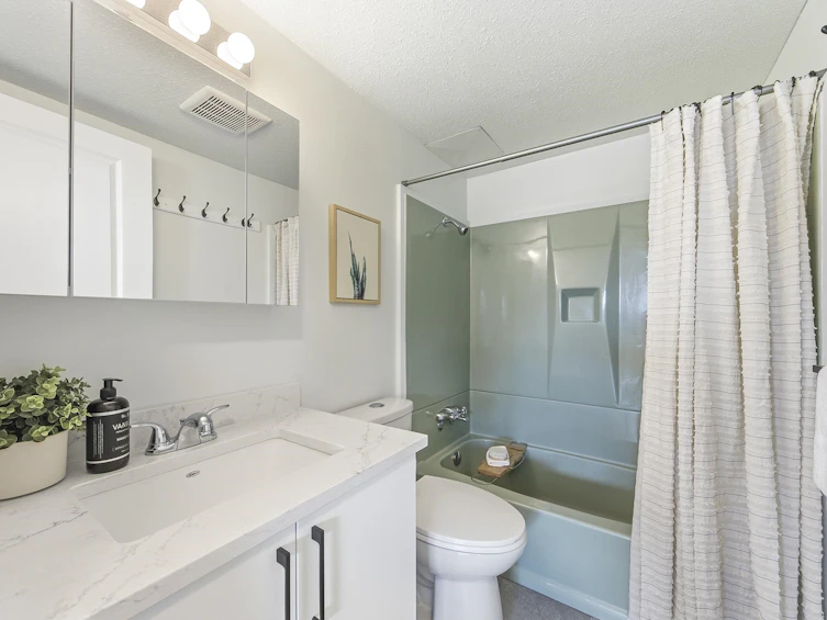 108-230 Mowat Street, New Westminster, BC, V3M 4B2 - 30