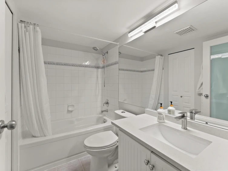 207-12639 No. 2 Road, Richmond, BC, V7E 6N6 - 22
