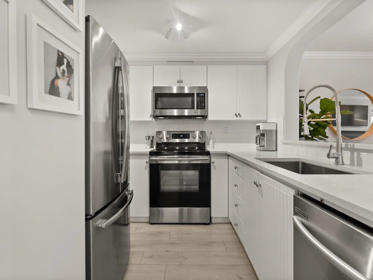 207-12639 No. 2 Road, Richmond, BC, V7E 6N6 - 13