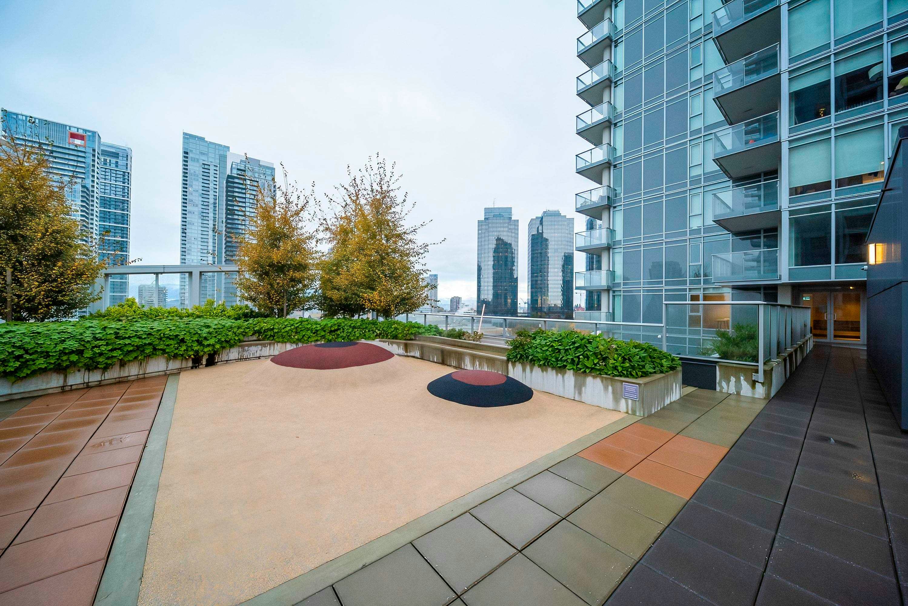 1601-6398 Silver Avenue, Burnaby, BC, V5H 0K7 - 31
