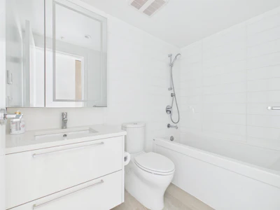 1601-6398 Silver Avenue - 3