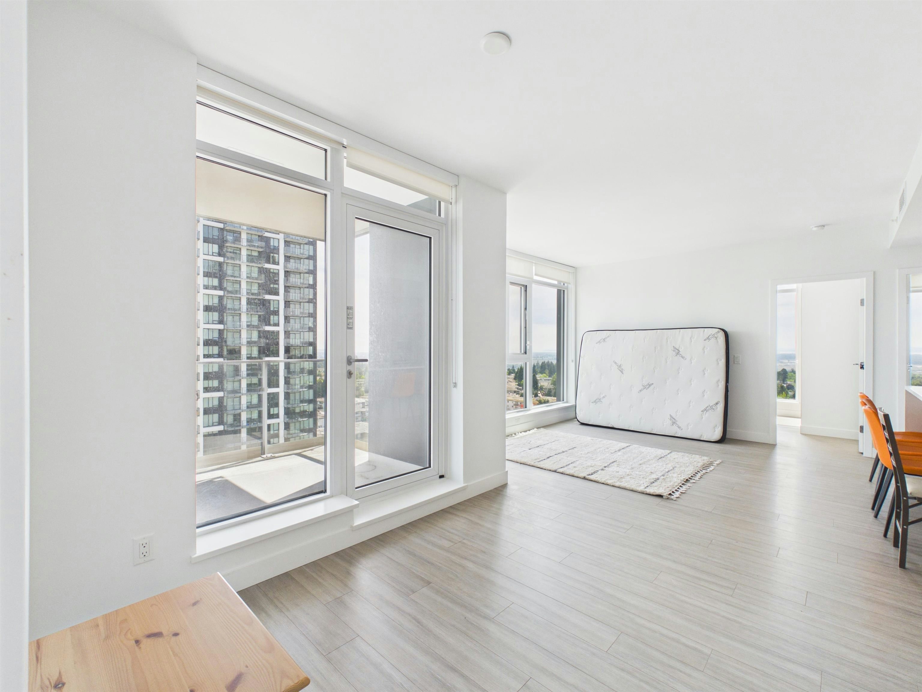 1601-6398 Silver Avenue, Burnaby, BC, V5H 0K7 - 13