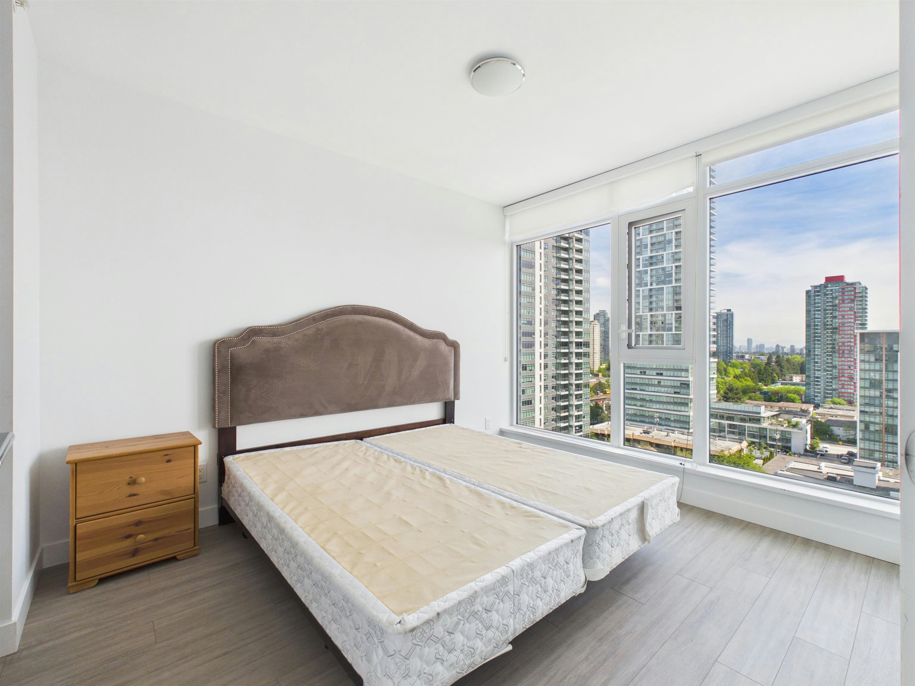 1601-6398 Silver Avenue, Burnaby, BC, V5H 0K7 - 14
