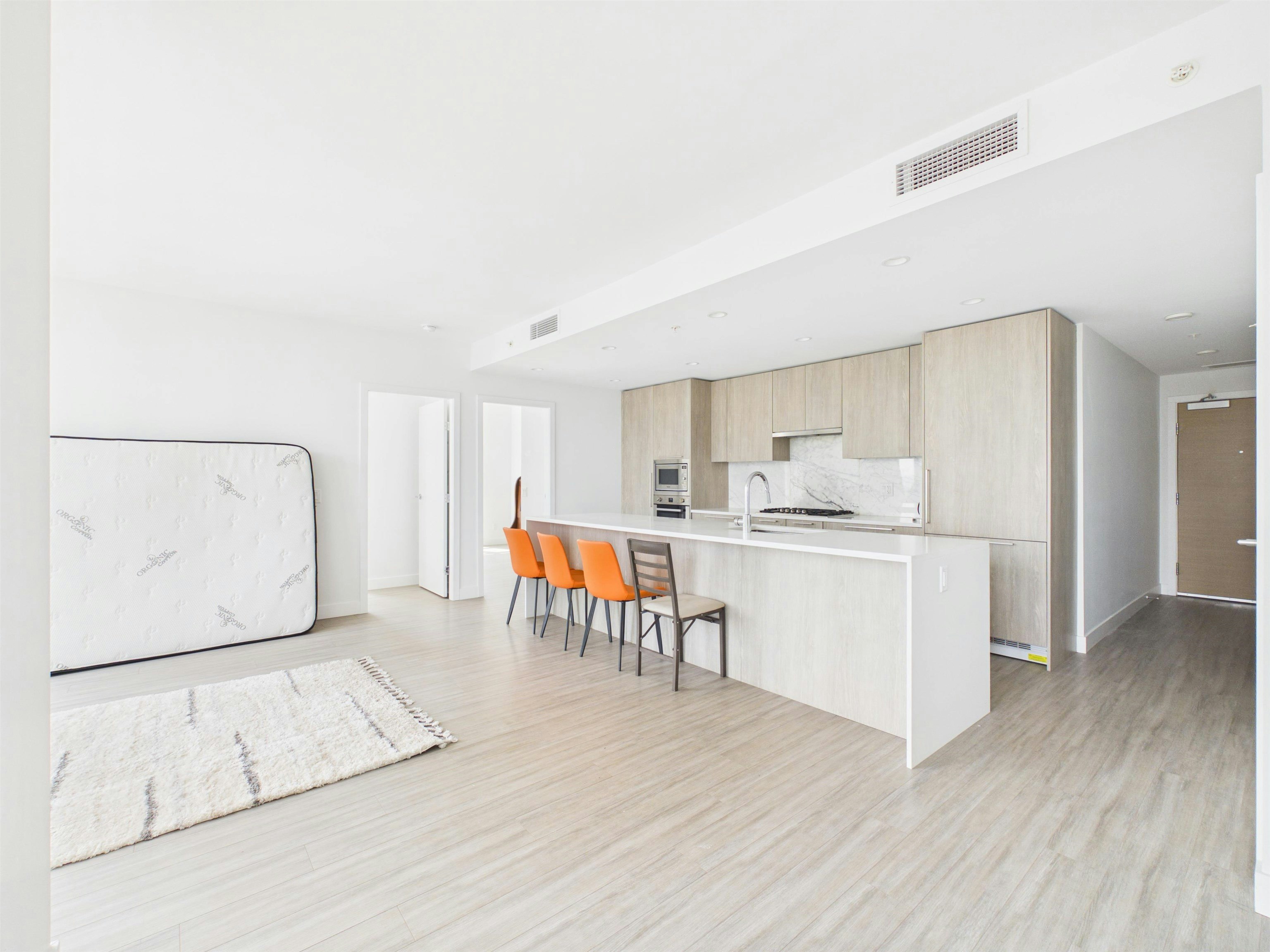 1601-6398 Silver Avenue - 5