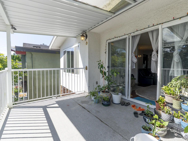 45 N Stratford Avenue, Burnaby, BC, V5B 1L1 - 14