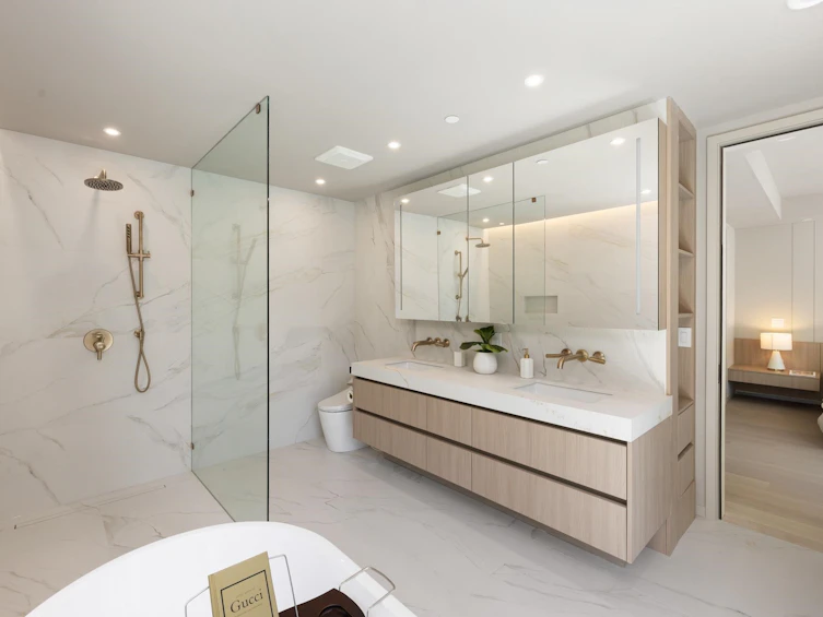 4090 W 31st Avenue, Vancouver, BC, V6S 1Y6 - 18