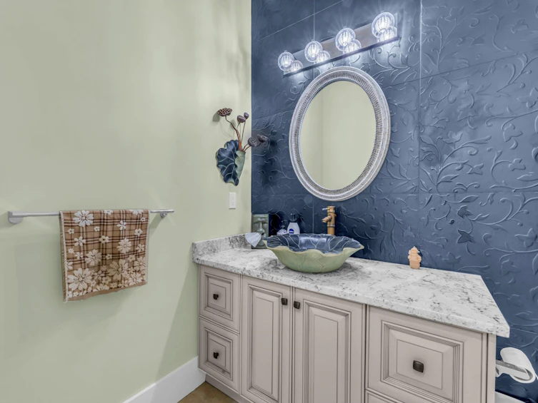 1835 Mathers Avenue, West Vancouver, BC, V7V 2G6 - 18
