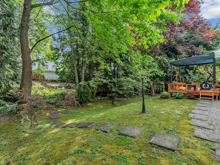 1835 Mathers Avenue, West Vancouver, BC, V7V 2G6 - 11