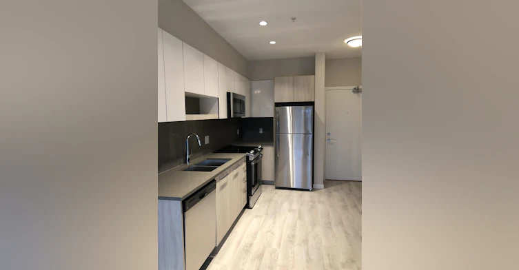 521-13768 108 Avenue, Surrey, BC, V5S 0E2 - 2