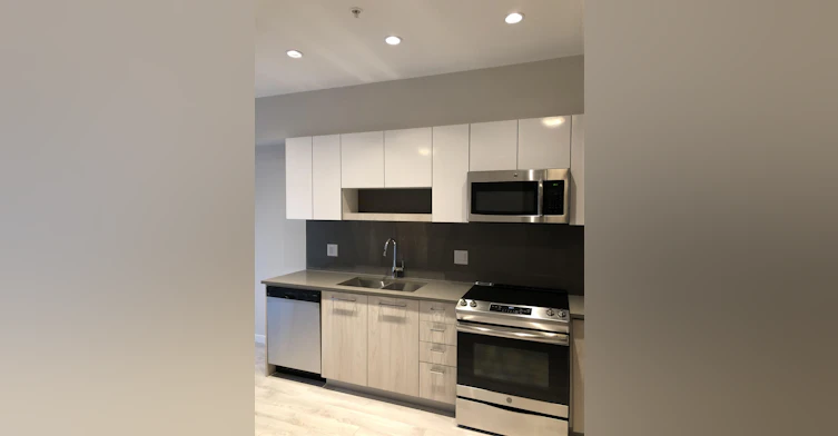 521-13768 108 Avenue, Surrey, BC, V5S 0E2 - 3