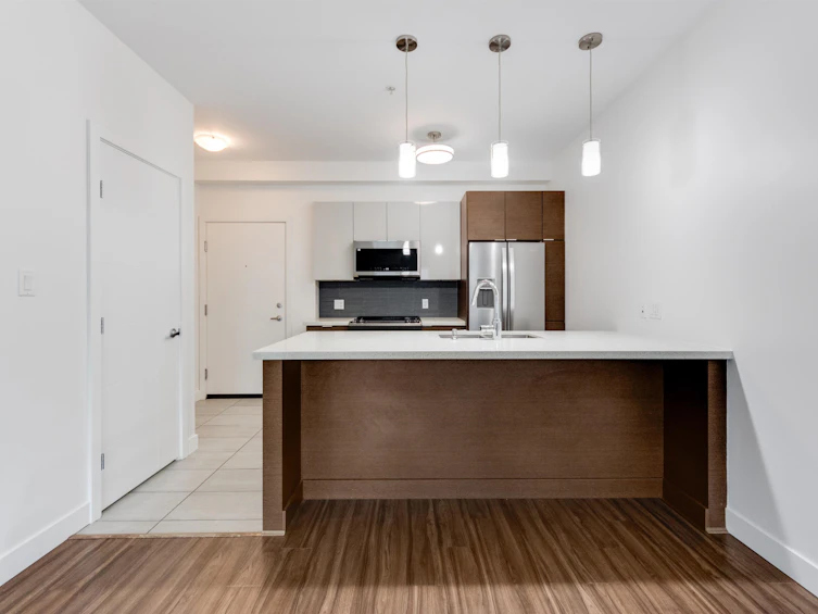 211-7727 Royal Oak Avenue, Burnaby, BC, V5J 4K2 - 8