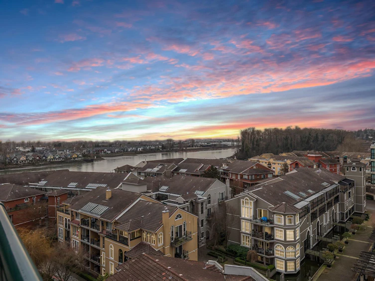 1006-10 Laguna Court, New Westminster, BC, V3M 6W3