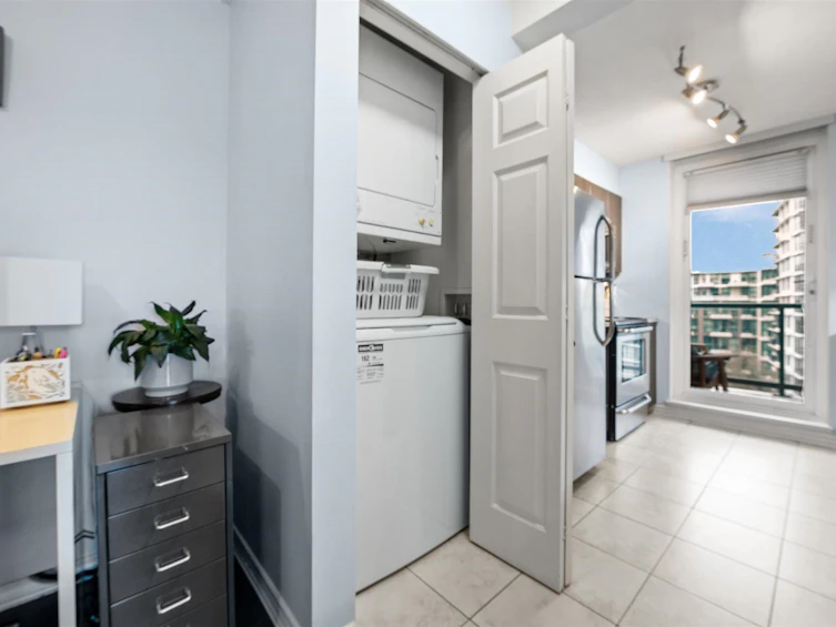 1006-10 Laguna Court, New Westminster, BC, V3M 6W3 - 21