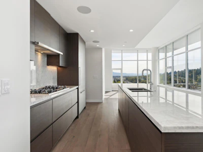 2602-305 Morrissey Road - 2