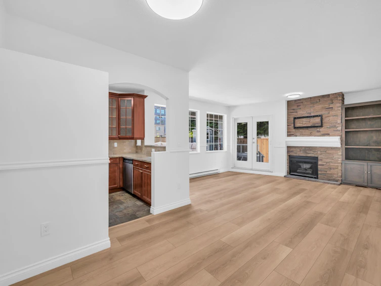 110-125 W 18th Street, North Vancouver, BC, V7M 1W5 - 12