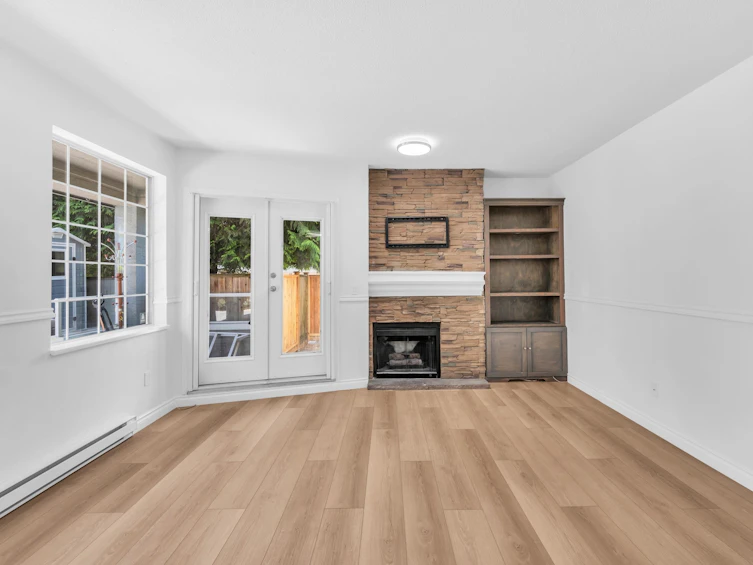 110-125 W 18th Street, North Vancouver, BC, V7M 1W5 - 7