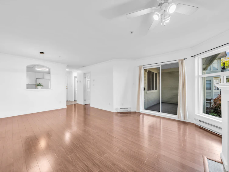 206-3638 Rae Avenue, Vancouver, BC, V5R 2P5 - 2