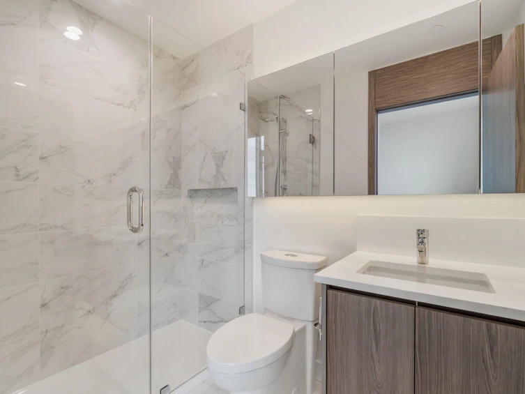 2302-10750 135a Street, Surrey, BC, V3T 0V4 - 16