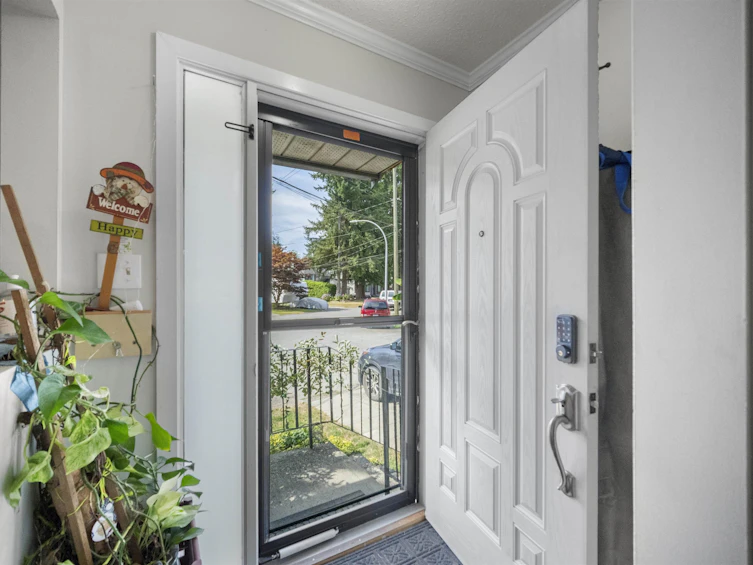 14083 66 Avenue, Surrey, BC, V3W 2B2 - 24