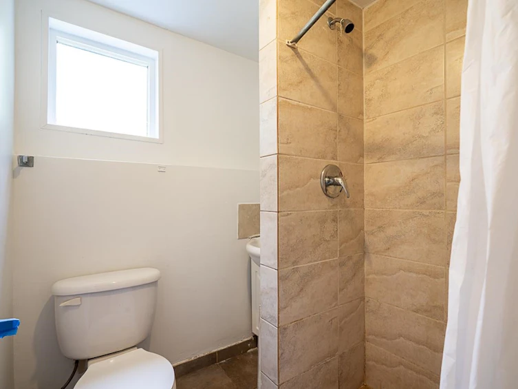 6837 144 Street, Surrey, BC, V3W 5R9 - 22
