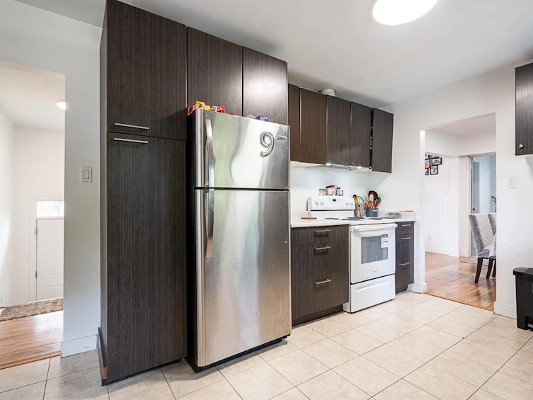 6837 144 Street, Surrey, BC, V3W 5R9 - 8