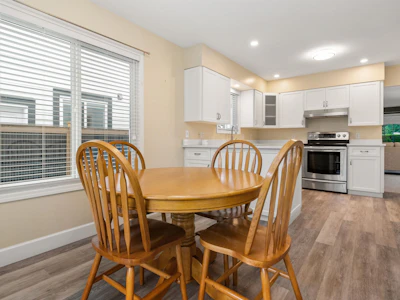 552 Yale Street - 3