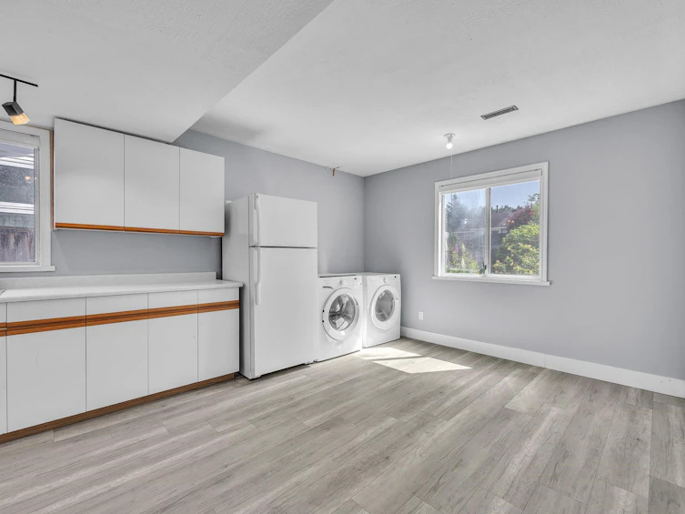 12326 Aurora Street, Maple Ridge, BC, V2X 0J5 - 12