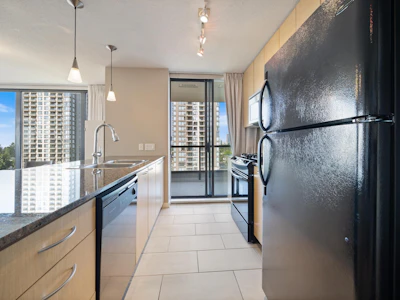1102-7178 Collier Street - 5