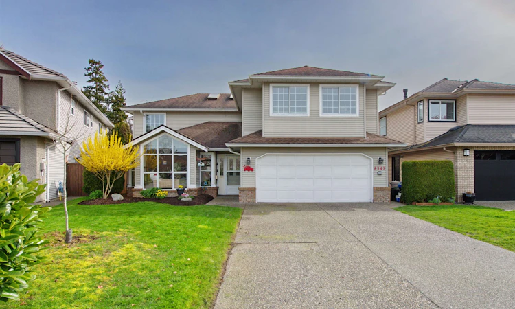 6343 Crescent Place