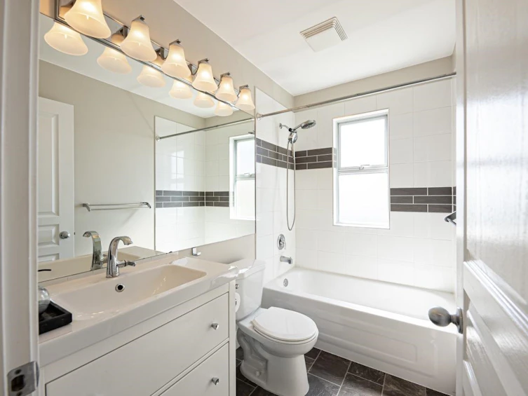 19-1486 Johnson Street, Coquitlam, BC, V3E 3J9 - 16