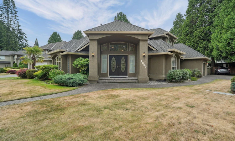 4800 English Bluff Court