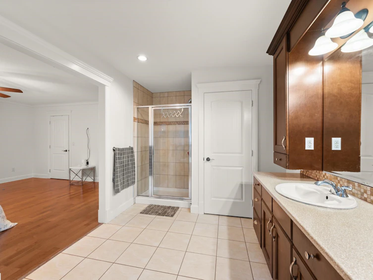 35593 Jade Drive, Abbotsford, BC, V3G 3E7 - 34