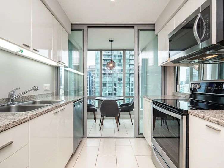 2604-1288 W Georgia Street, Vancouver, BC, V6E 4R3 - 9
