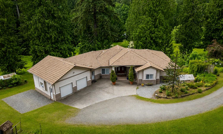 26350 Trethewey Crescent
