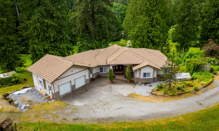 26350 Trethewey Crescent